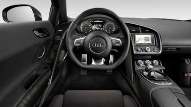 Audi R8 e-Tron anthracite mate tableau de bord