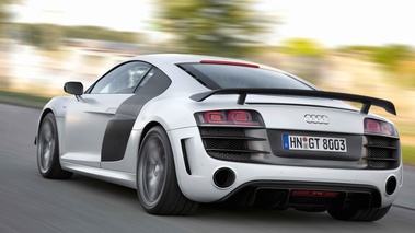 Audi R8 GT blanc 3/4 arrière gauche travelling penché 5