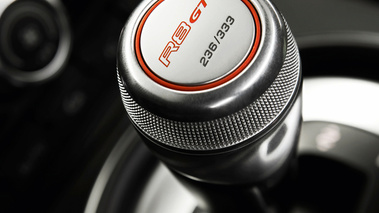 Audi R8 GT - grise - levier de vitesse