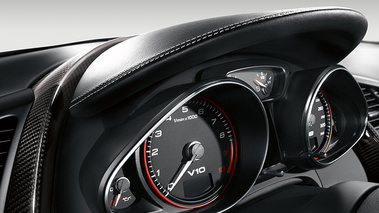 Audi R8 Spyder gris compteurs