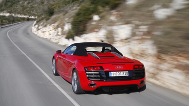 Audi R8 V10 Spyder 3/4 AR dynamique