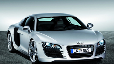 Audi R8 V8 4.2 Grise AV