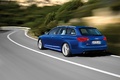 Audi RS6 bleu 3/4 arrière gauche travelling 2