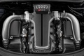 Audi RS6 bleu moteur