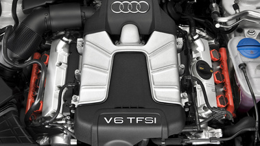 Audi S5 Sportback blanc moteur