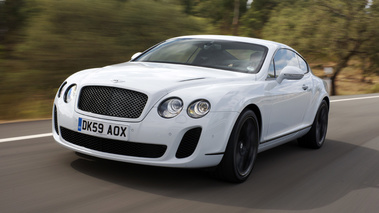 Bentley Continental Supersports blanc 3/4 avant gauche travelling