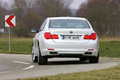 BMW 760 Li blanc face arrière