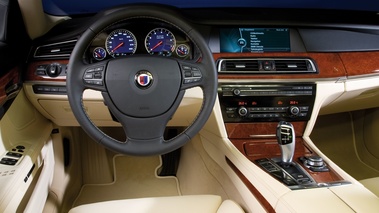 BMW Alpina B7 Biturbo tableau de bord