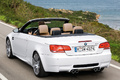 BMW M3 Cabriolet blanc 3/4 arrière gauche travelling