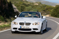 BMW M3 Cabriolet blanc face avant travelling