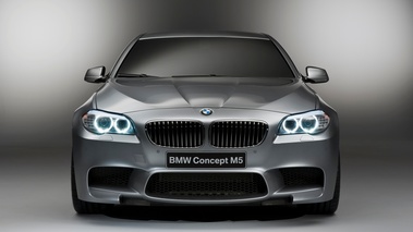 BMW M5 Concept - face avant