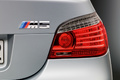 BMW M5 gris feux arrière droit