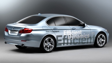 BMW Serie 5 Active Hybrid Concept - 3/4 arrière droit
