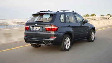 BMW X5 2010 gris 3/4 arrière