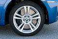 BMW X5 M bleu jante