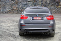 BMW X6 M anthracite face arrière