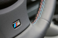 BMW X6 M anthracite logo M volant