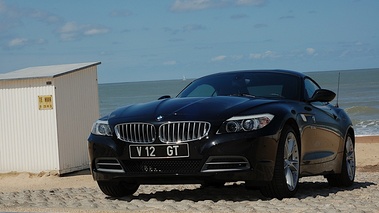 BMW Z4 noire Statique 3 AV fermée