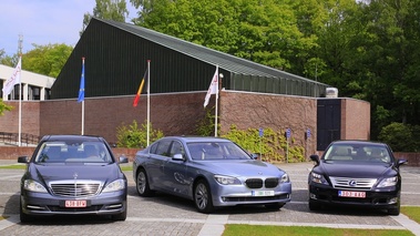 Lexus LS 600 Hybrid BMW Active Hybrid 7 Mercedes S400.