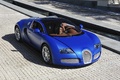 Bugatti Veyron Grand Sport bleu/bleu mate 3/4 avant droit vue de haut