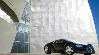 Bugatti Veyron noir 3/4 avant droit 2