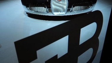 Veyron Grandsport Soleil de Nuit - face avant, Salon de Dubaï