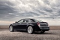 Chrysler 300 C noir 3/4 arrière gauche 2