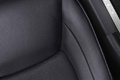 Chrysler 300 C noir cuir debout