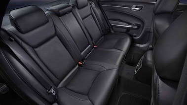 Chrysler 300 C noir sièges arrières