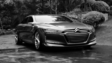 Citroën Metropolis Concept - gris - 3/4 avant droit, NB