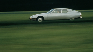 Citroën SM - profil gauche, filé