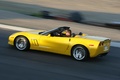 Chevrolet Corvette C6 Grand Sport jaune 3/4 arrière gauche filé penché vue de haut
