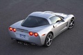 Chevrolet Corvette C6 gris 3/4 arrière droit vue de haut