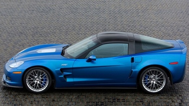 Corvette ZR1 bleue profil