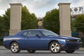 Dodge Challenger bleu 3/4 avant droit 2