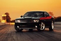 Dodge Challenger R/T noir 3/4 avant gauche