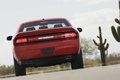 Dodge Challenger R/T rouge face arrière penché