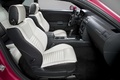 Dodge Challenger SRT-8 rose intérieur