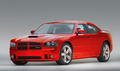 Dodge Charger SRT-8 rouge 3/4 avant gauche