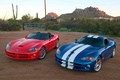 Dodge Viper SRT-10 bleu & Cabriolet rouge 3/4 avant gauche