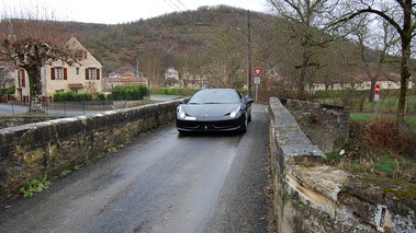 Ferrari 458 Italia noir face avant