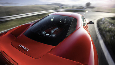 Ferrari 458 Italia rouge capot moteur travelling