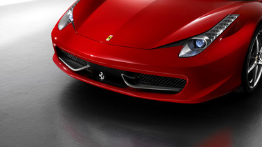 Ferrari 458 Italia - rouge - détail, partie avant