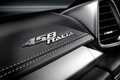 Ferrari 458 Italia rouge logo tableau de bord