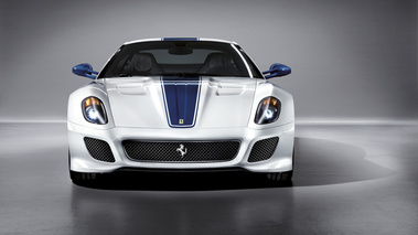 Ferrari 599 GTO blanc face avant