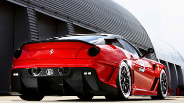 Ferrari 599XX rouge 3/4 arrière droit