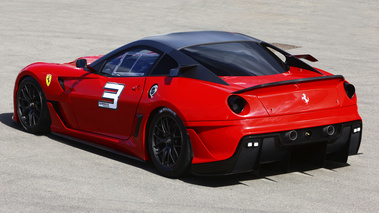 Ferrari 599XX rouge 3/4 arrière gauche