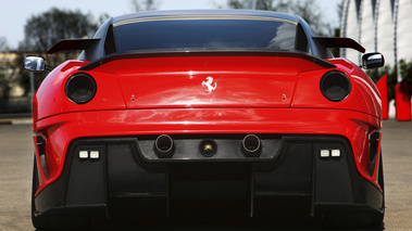 Ferrari 599XX rouge face arrière