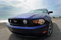 Ford Mustang GT bleu 3/4 avant gauche 2