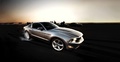 Ford Mustang GT gris 3/4 avant droit